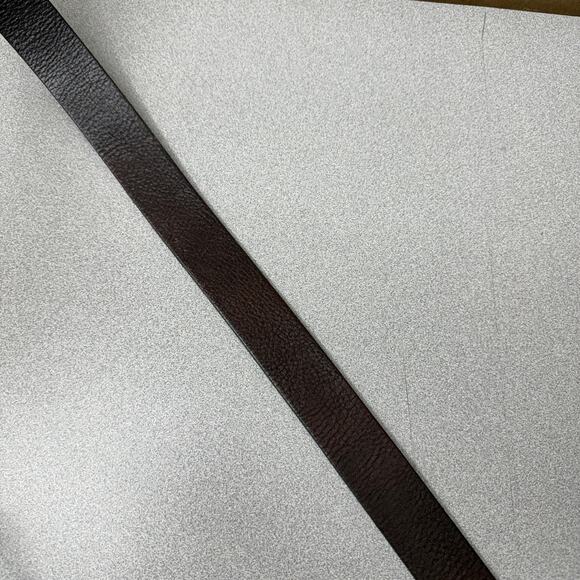Eddie Bauer Leather Belt Mens 36? Brown Brass Classic Casual Preppy Pebbled - Picture 3 of 9